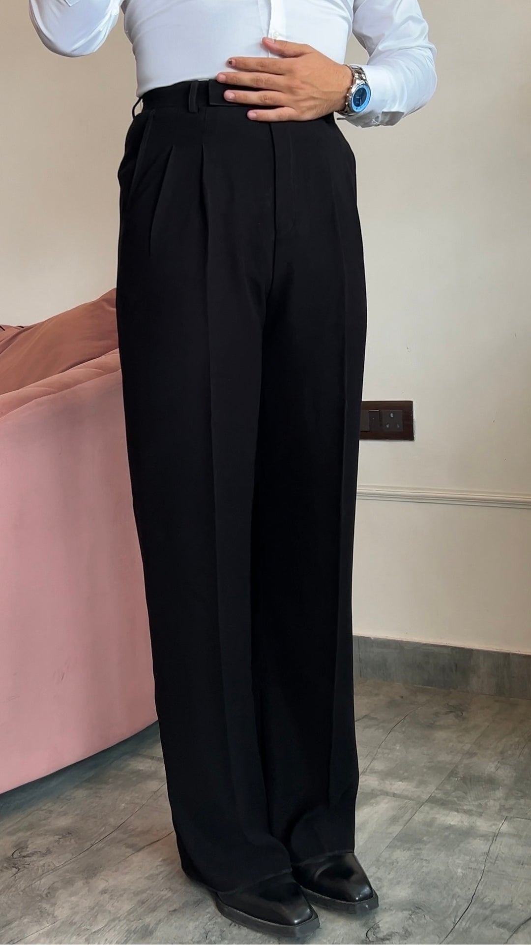 Vintage Black Pleated trousers